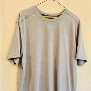 Men’s Under Armour Shirt